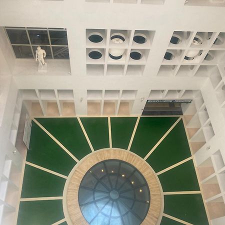 Casa Tiare, The Heart Of Piazza Plebiscito Apartment Naples Luaran gambar