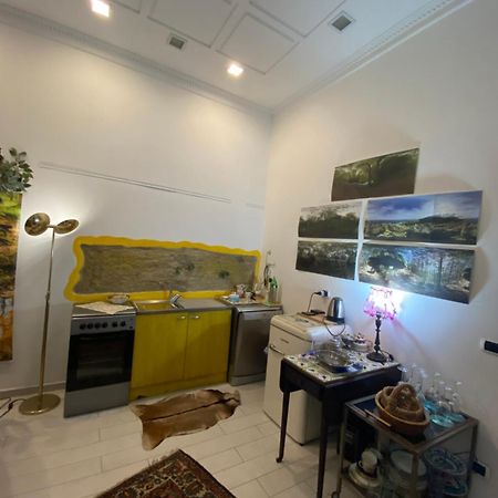 Casa Tiare, The Heart Of Piazza Plebiscito Apartment Naples Luaran gambar